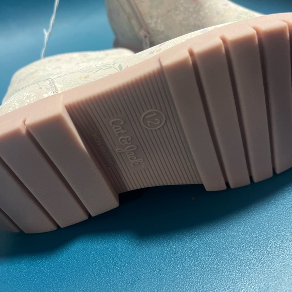 Girl's Floral Boots Cat and Jack - Picture 3 of 6